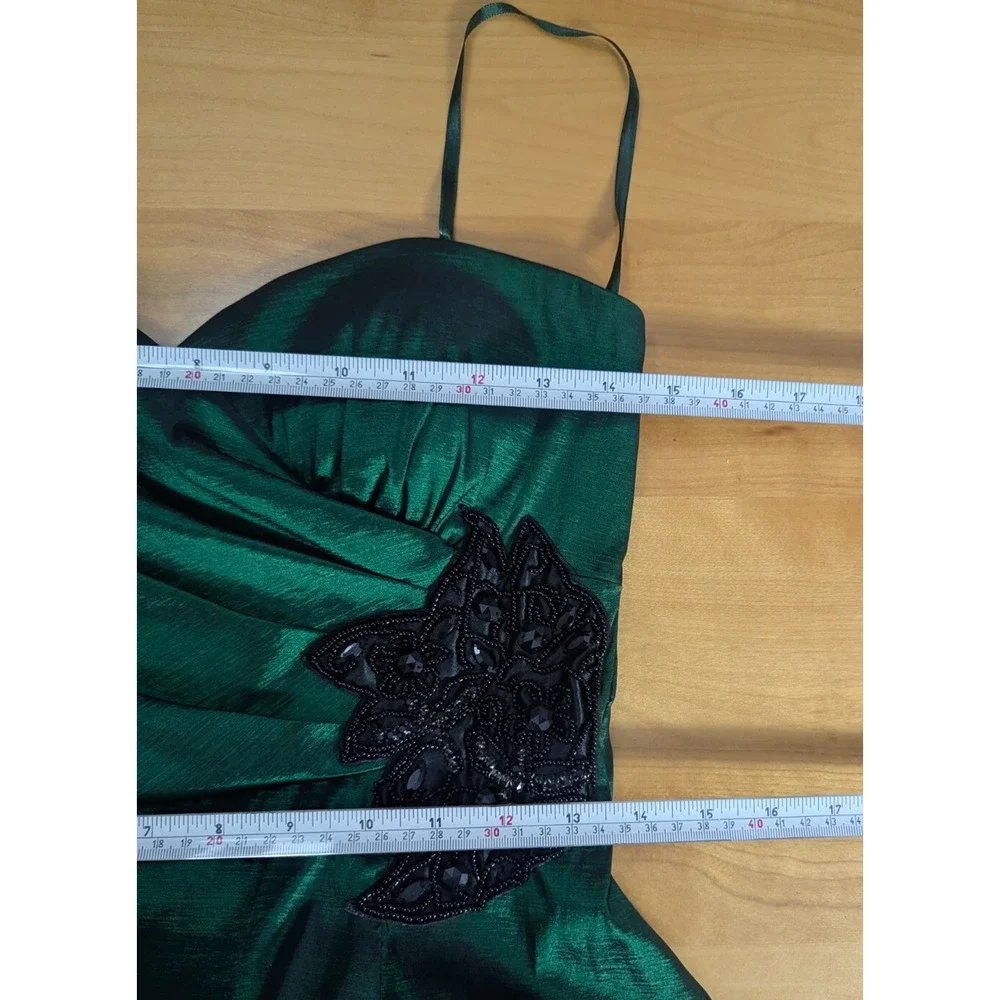 City Triangles Green Strapless Bubble Mini Dress Size 7 Beaded K1 Goth Glam